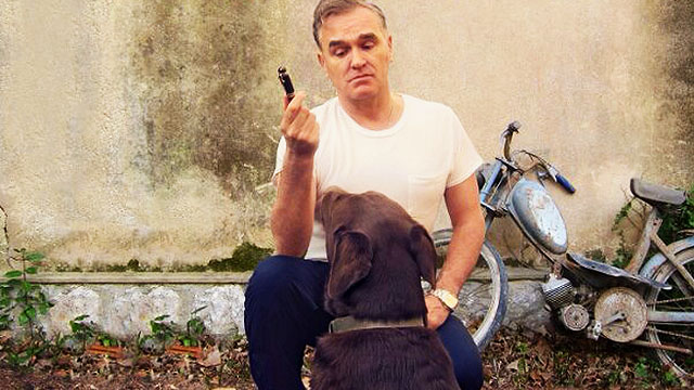 O disco novo do Morrissey é da nossa conta e já está em nossas mãos
