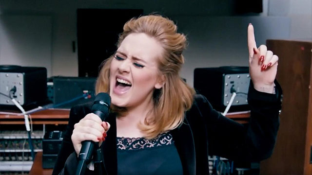 Adele mostra mais uma música de seu disco novo. Veja &#8220;When we were young&#8221;