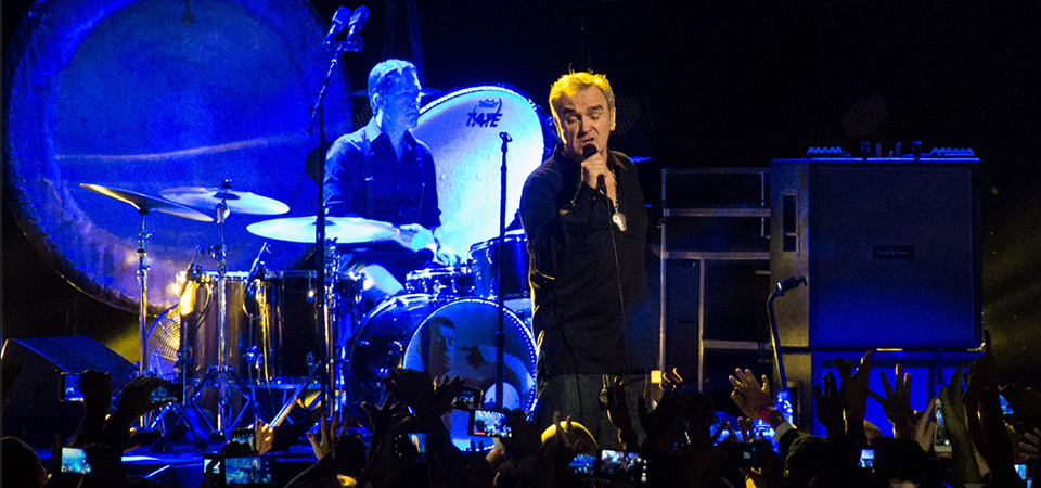 Morrissey, em São Paulo, faz um show para fãs de Morrissey. Lide com isso!