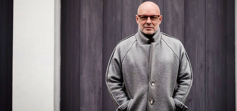 No mundo da lua: Brian Eno anuncia relançamento do clássico &#8220;Apollo: Atmospheres &#038; Soundtracks&#8221; com 11 faixas novas