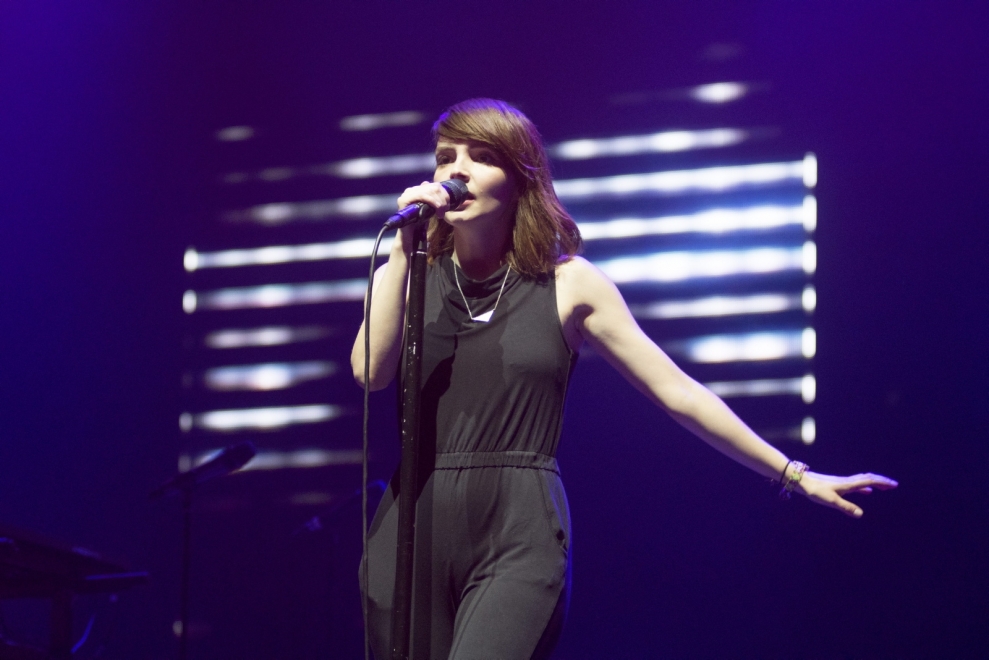 220816_chvrches2