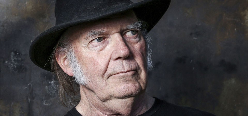 Neil Young &#038; Crazy Horse confirmam data de lançamento do primeiro disco em sete anos e soltam a boa &#8220;Milky Way&#8221;