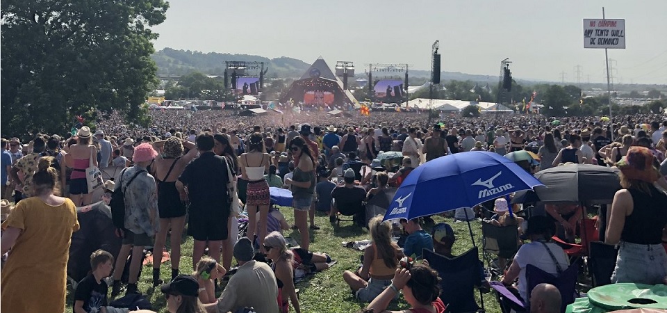 Com quase 80 palcos, 3 mil shows, e o Stormzy fazendo história, Glastonbury vai parar o mundo pop neste final de semana