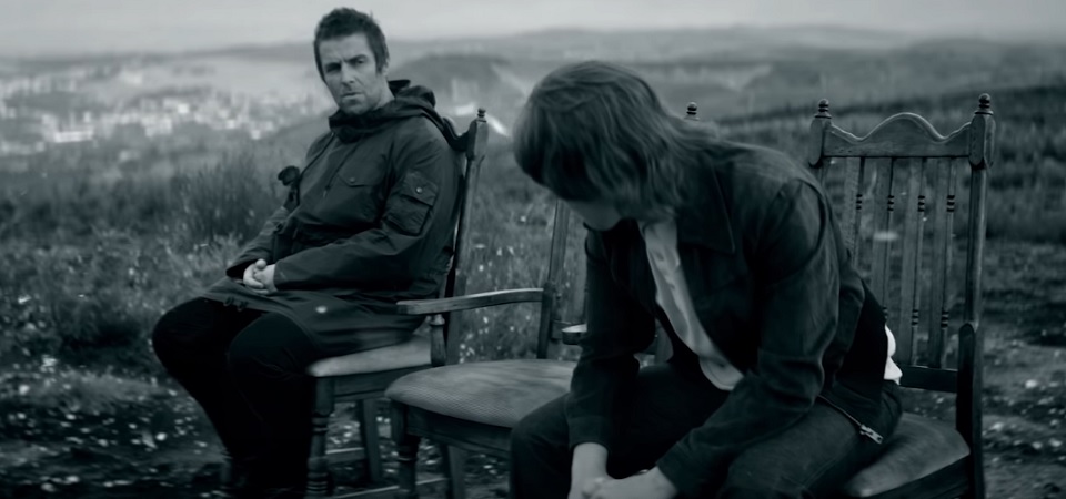 No aniversário de morte do Oasis, Liam tenta comover o Noel em vídeo nostálgico
