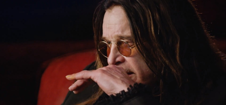 Ordinary Man: Ozzy Osbourne sorri, chora e vê a vida passar no vídeo mais emocionante do ano