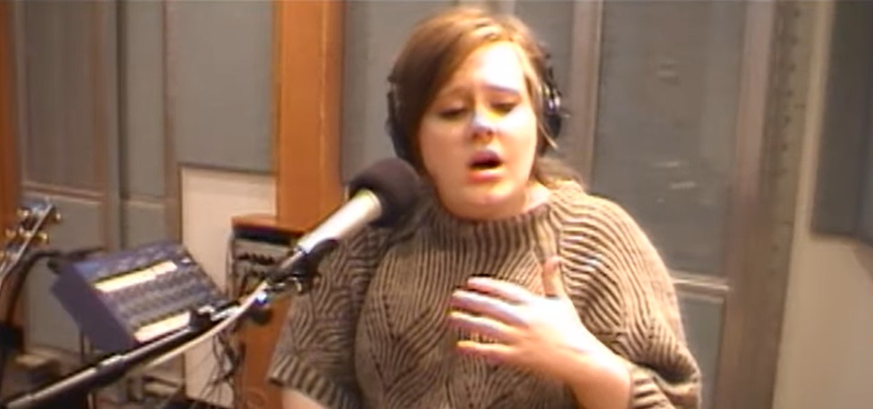 KCRW desova vídeos de sessions raras e incríveis de Beck, The National, Lykke Li e até da Adele, de quando ela tinha 20 anos e só um disco