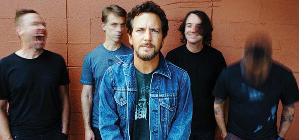 Pearl Jam quer os Estados Unidos de volta e votando, em novo single