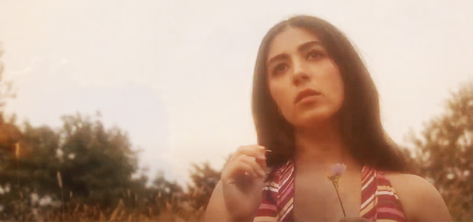 Sai da frente. A banda Pom Pom Squad, do furacão indie Mia Berrin, lança a primeira de muitas em 2021