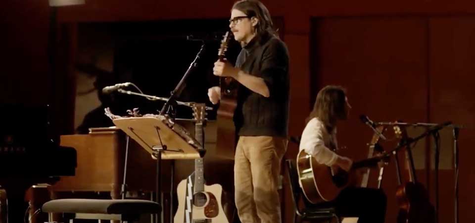O show do Weezer com orquestra, sábado em Los Angeles. Na íntegra