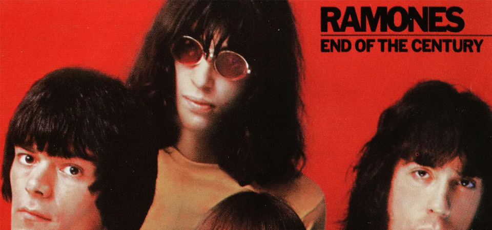 “End of the Century”, o documentário definitivo dos Ramones, aparece na íntegra no Youtube oficial da banda