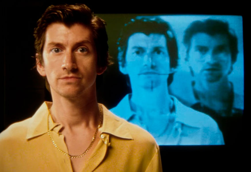 Arctic Monkeys capricha nos falsetes no novo single &#8220;Body Paint&#8221;