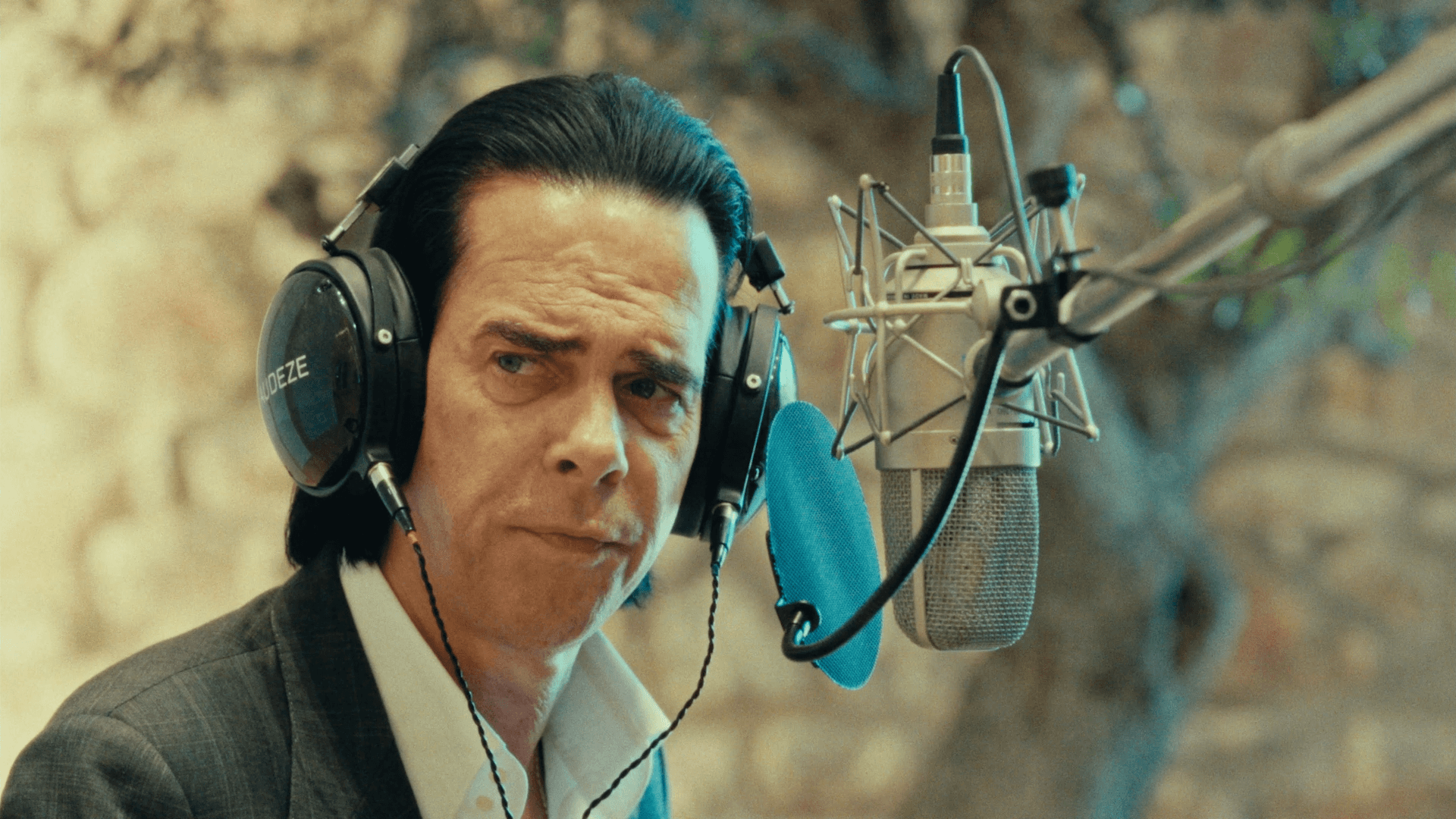 Nick Cave pega um poema do século XVI e o transforma em uma das melhores músicas do século XXI. Ouça “Long Dark Night”