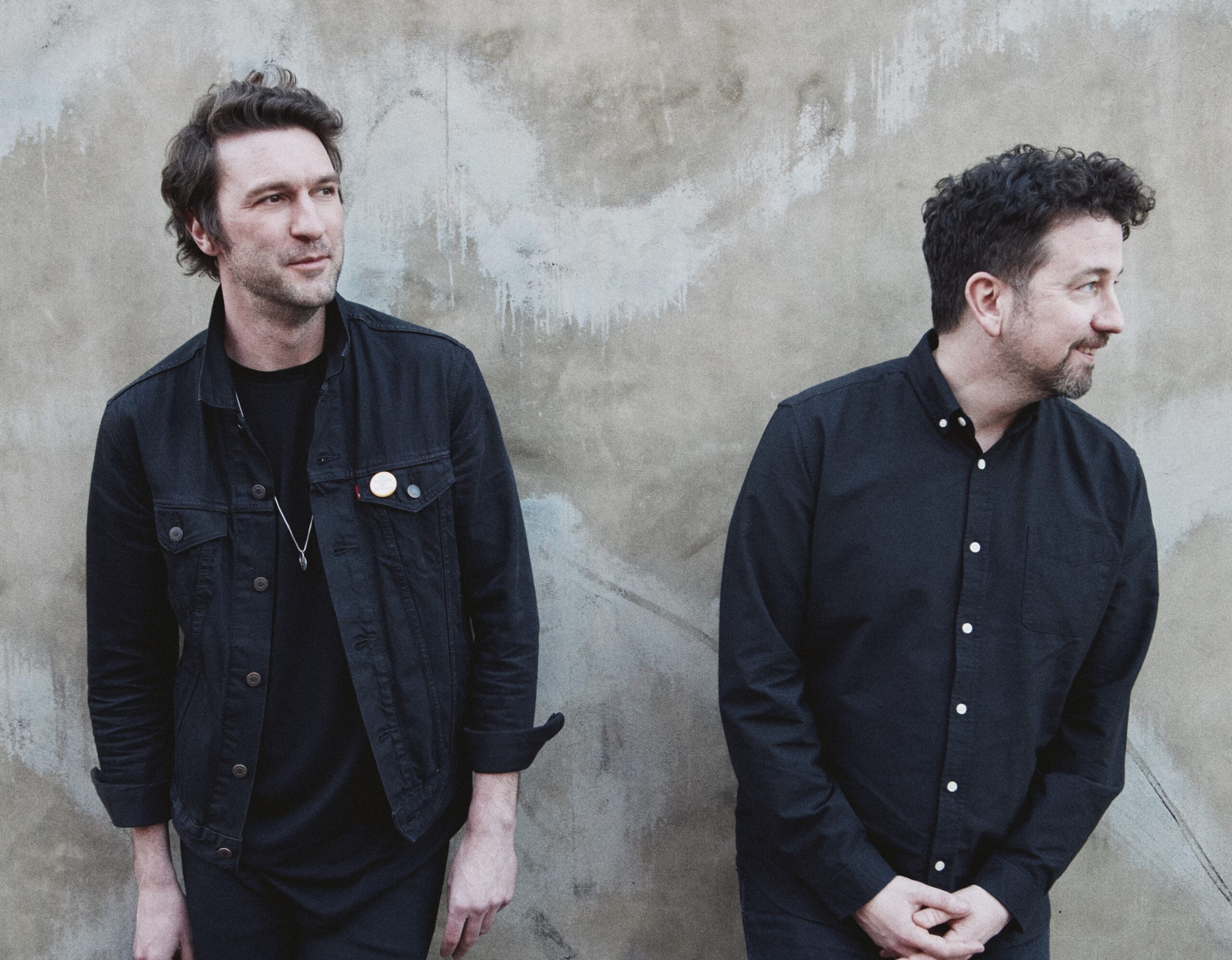 O adeus agridoce do Japandroids em &#8220;Fate &#038; Alcohol&#8221;, novo e último disco da carreira do duo