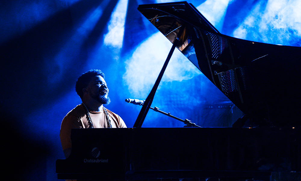 CENA &#8211; Amaro Freitas brilha no Coquetel Molotov, em sua Recife. Em maio, chega enorme (septeto) no C6 Fest