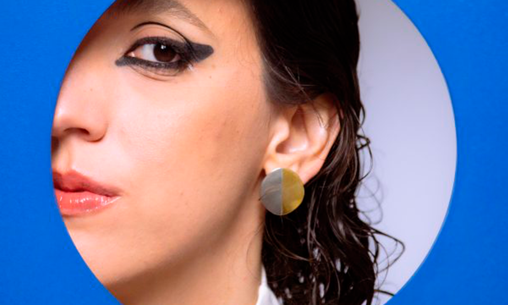 CENA &#8211; Em “Ousar Abrir”, Marina Melo acha um jeito de explorar a dualidade entre o íntimo e o coletivo 