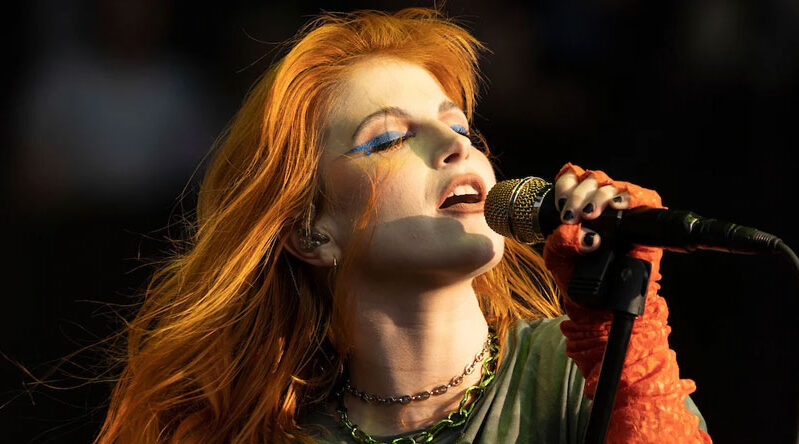 De surpresa, Hayley Williams libera 17 músicas inéditas. É preciso um código de acesso que, talvez, a Popload saiba o caminho…
