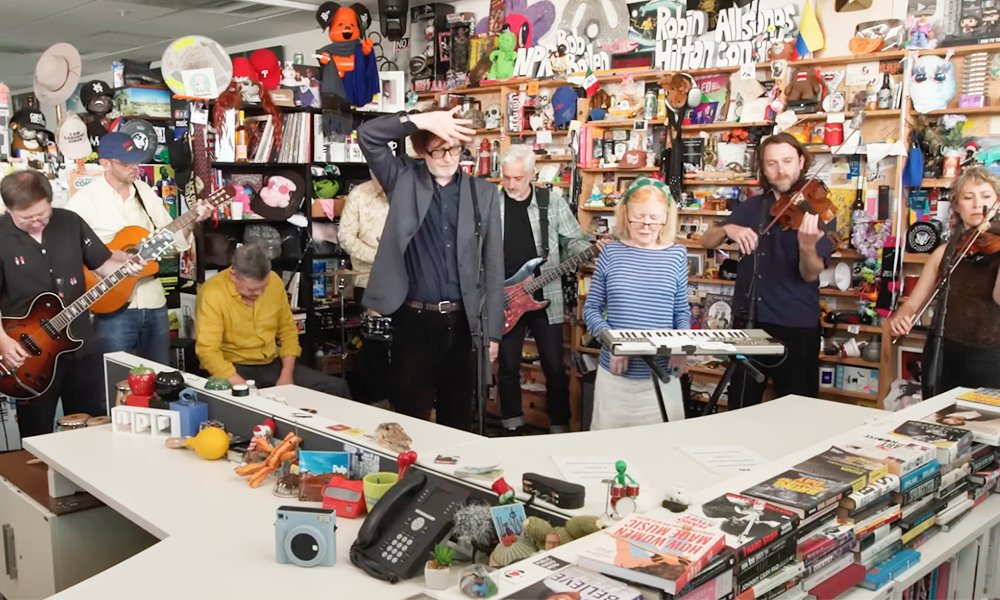 Tiny Desk aprisiona Jarvis Cocker e o Pulp em seu escritorinho. E foi lindo!