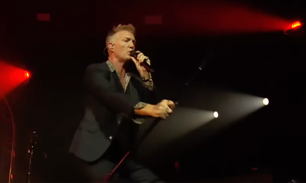 Dois shows completos do QOTSA &#8211; dentro e fora das catacumbas. Qual deles vem ao Brasil (ops!)?