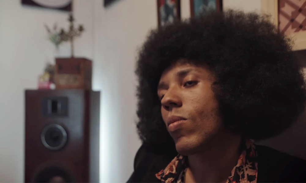 Popnotas &#8211; Um Arctic Monkeys novo e feroz do Pinkpop de 2007. O vídeo novo e style do Vivendo do Ócio. O lado business do Coquetel Molotov solta sua programação