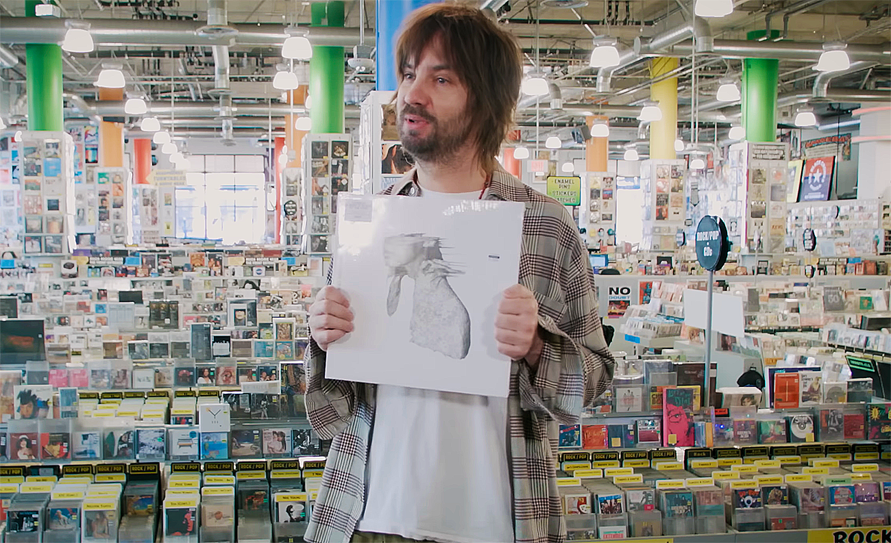 O que tem na sacola do Kevin Parker? Líder do Tame Impala fala de discos que marcaram sua vida, do Coldplay ao Deftones