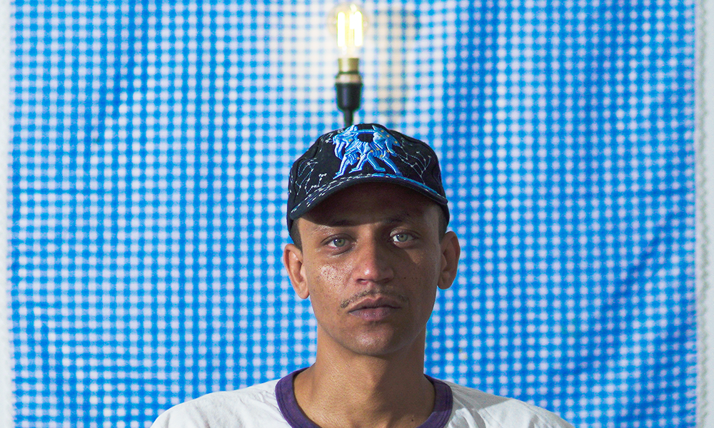 Entre o som, a música e o invisível. Edgar fala sobre seu momento mais experimental, a parceria com Os Fita e o show inédito no Novas Frequências, sábado