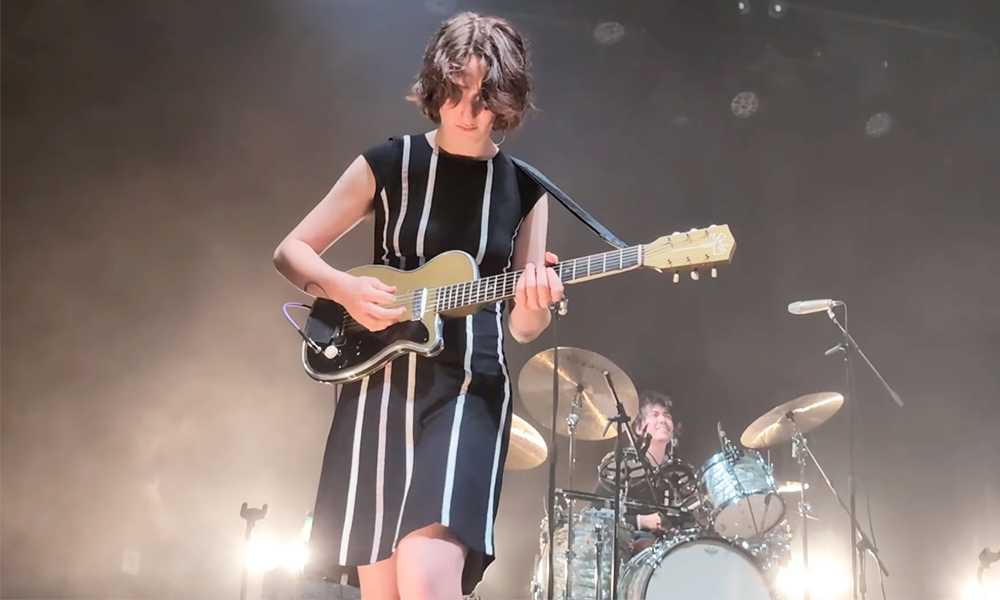 Geese em Paris. Nada combina tanto. Veja o show todo do Bataclan e ouça a apresentação inteira no La Cigale, tudo no fim de semana