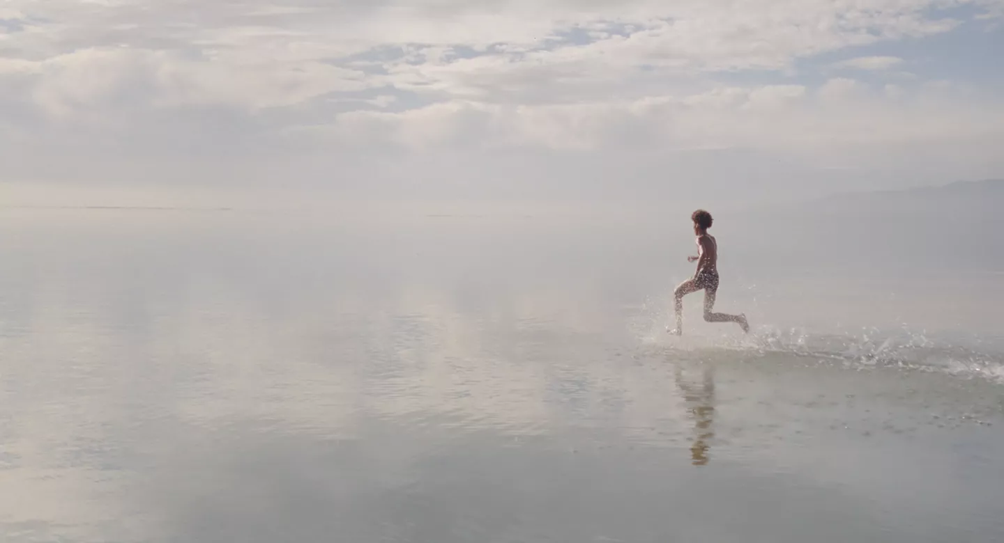 Coletânea do ano? War Child solta “HELP (2)”, disco beneficente que reúne Oasis, Arctic Monkeys, Pulp, Depeche Mode e muito mais 