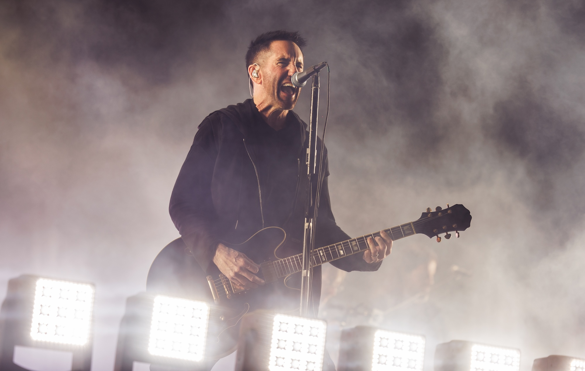 Jogou a bomba e saiu correndo: do nada, Trent Reznor informa que o Nine Inch Nails pode deixar de fazer turnês