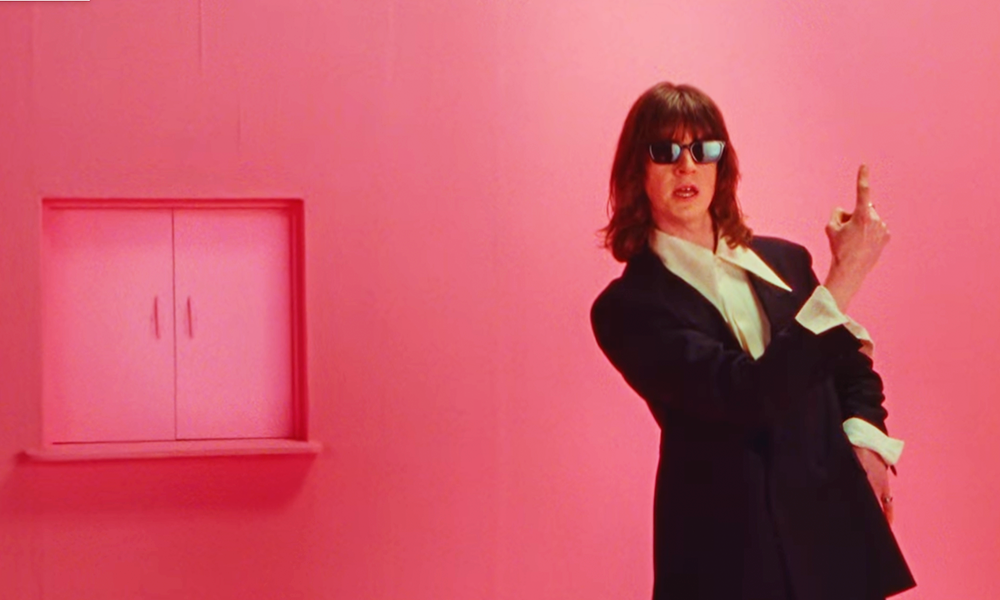 Popnotas – Cribs tocando “Men’s Needs” em session. A nova e poderosa do Modest Mouse. Thundercat caminhando na lua e na TV. E o Blossoms zoando o divórcio (!?)